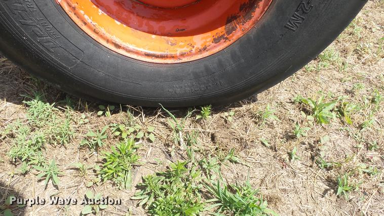 image for item DE7118 Case 1370 Agri-King tractor