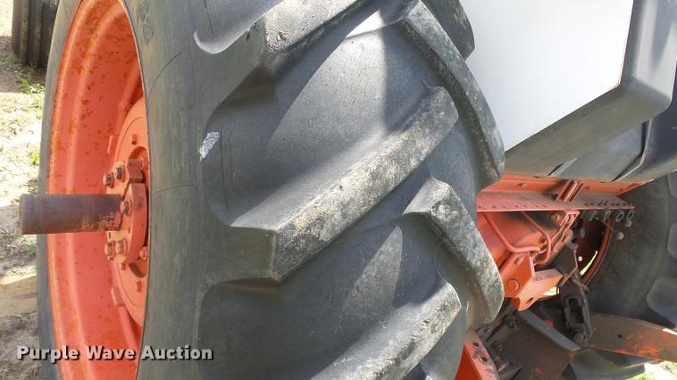 image for item DE7118 Case 1370 Agri-King tractor