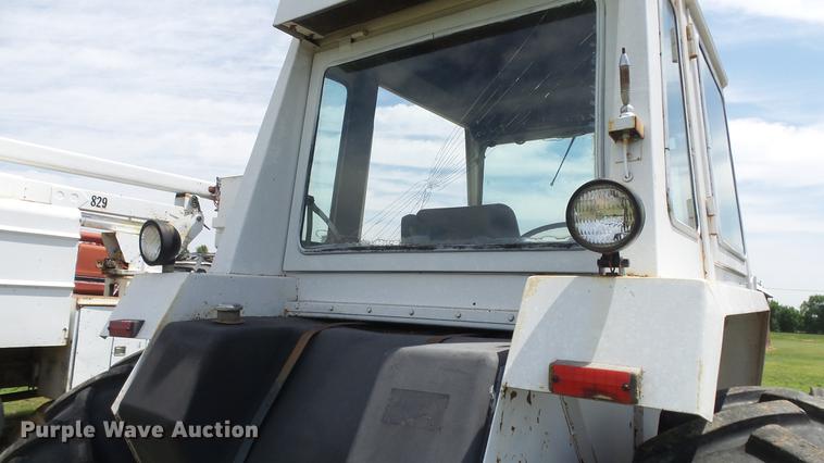 image for item DE7118 Case 1370 Agri-King tractor