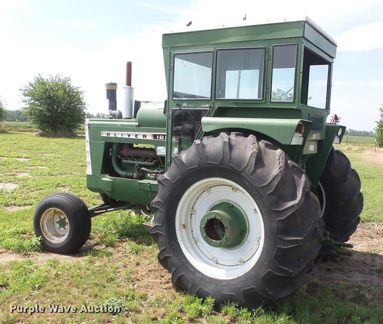 image for item DE7122 Oliver 1850 tractor