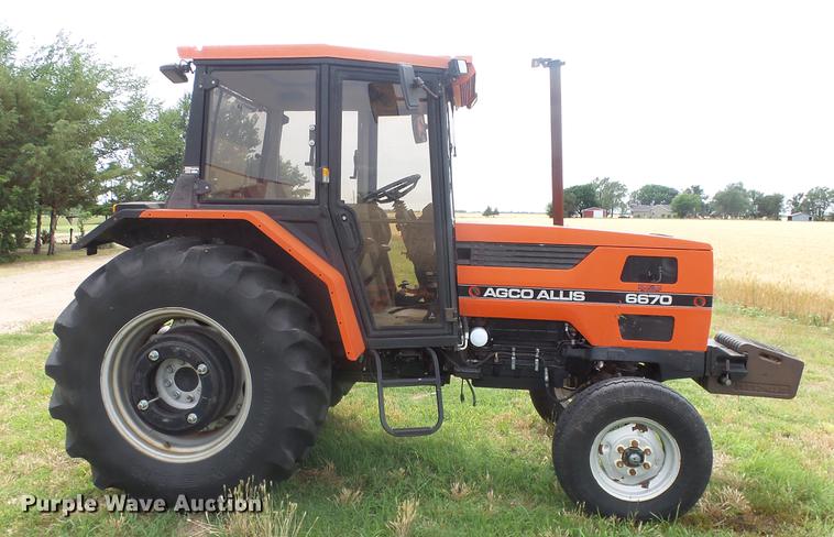 image for item DE7145 1991 AGCO Allis 6670 tractor