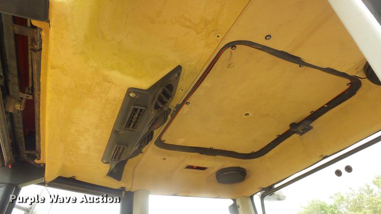 image for item DE7145 1991 AGCO Allis 6670 tractor