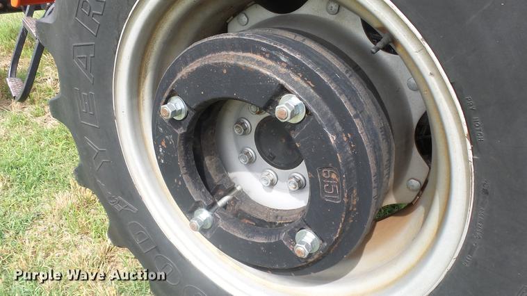 image for item DE7145 1991 AGCO Allis 6670 tractor