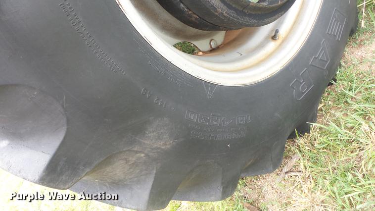 image for item DE7145 1991 AGCO Allis 6670 tractor