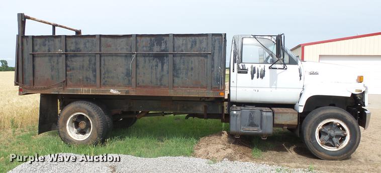 image for item DE7146 1991 GMC TopKick dump flatbed truck