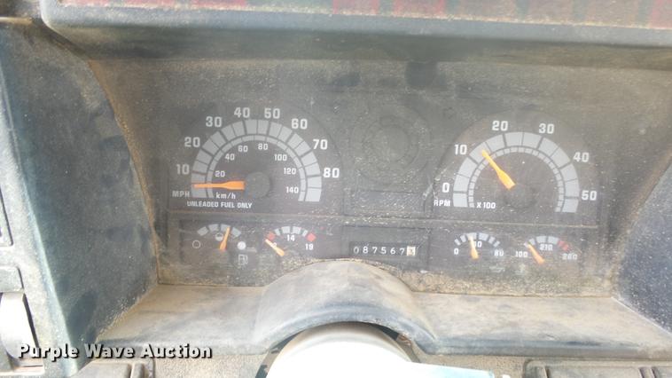 image for item DE7146 1991 GMC TopKick dump flatbed truck