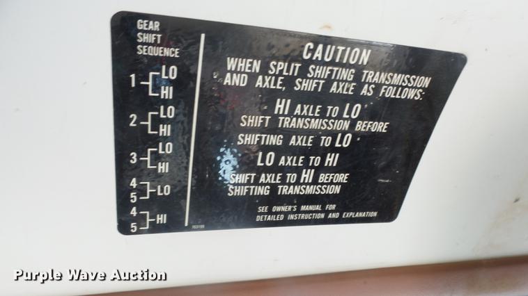 image for item DE7146 1991 GMC TopKick dump flatbed truck