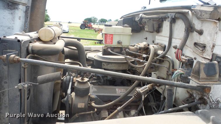 image for item DE7146 1991 GMC TopKick dump flatbed truck