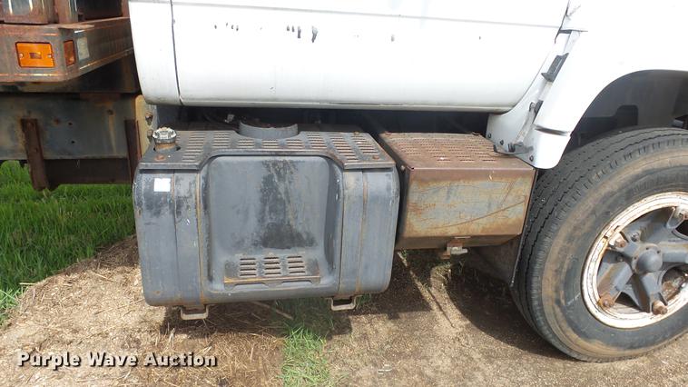 image for item DE7146 1991 GMC TopKick dump flatbed truck