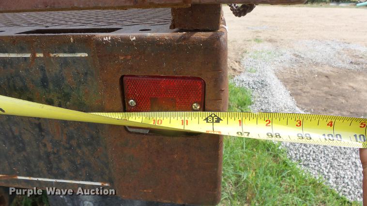 image for item DE7146 1991 GMC TopKick dump flatbed truck