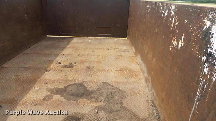 image for item DE7146 1991 GMC TopKick dump flatbed truck