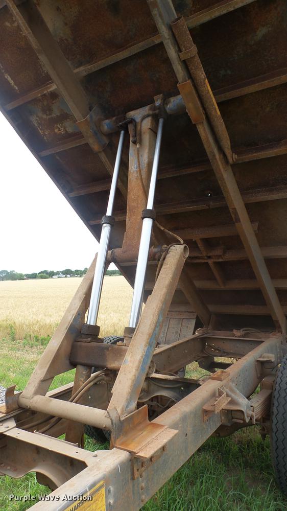 image for item DE7146 1991 GMC TopKick dump flatbed truck