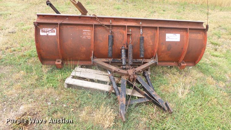 image for item DE7149 Western snow plow