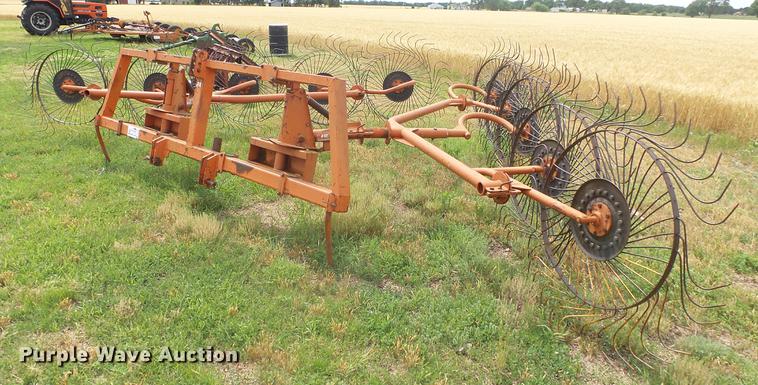 image for item DE7150 Befco hay rake