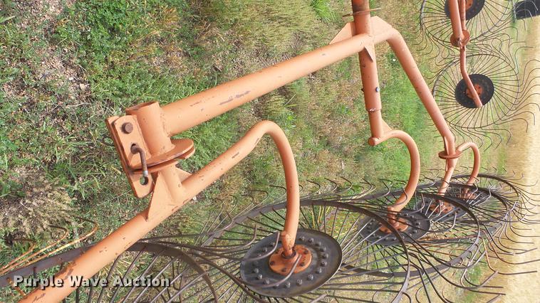 image for item DE7150 Befco hay rake