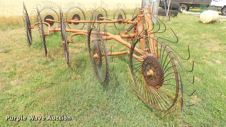 image for item DE7150 Befco hay rake