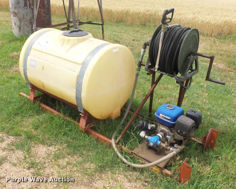 image for item DE7152 Blue Max pressure sprayer