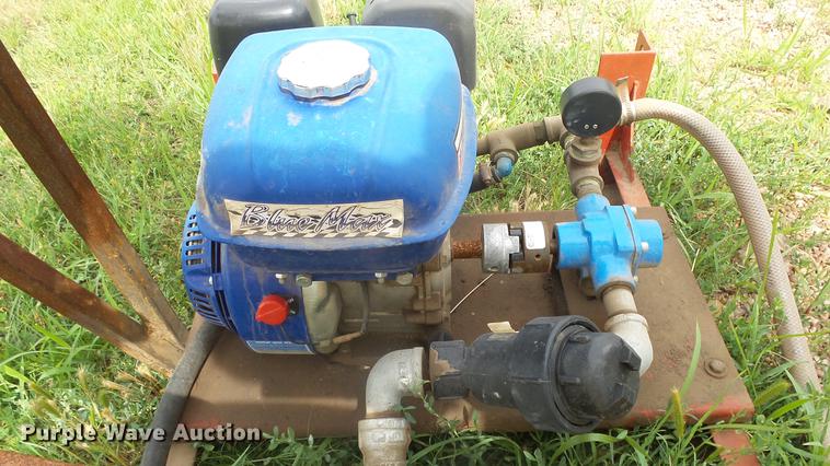 image for item DE7152 Blue Max pressure sprayer