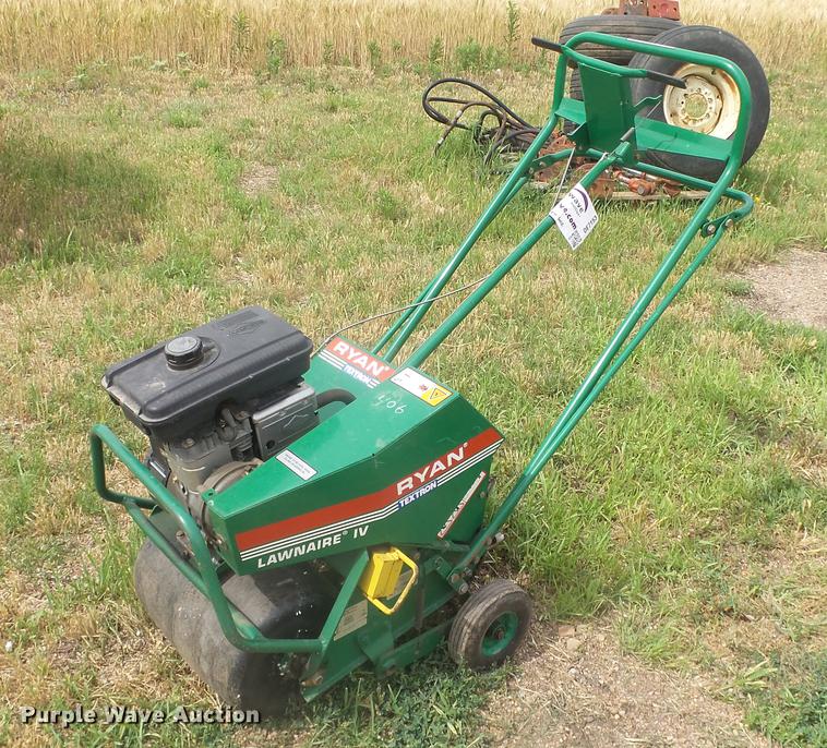 image for item DE7153 Ryan Lawnaire IV aerator