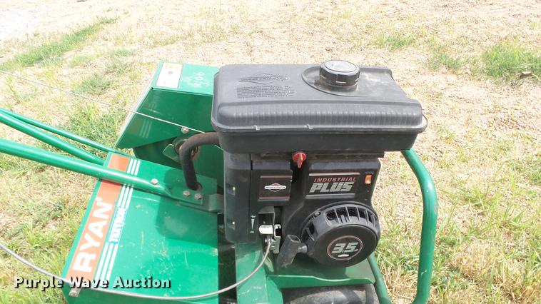 image for item DE7153 Ryan Lawnaire IV aerator