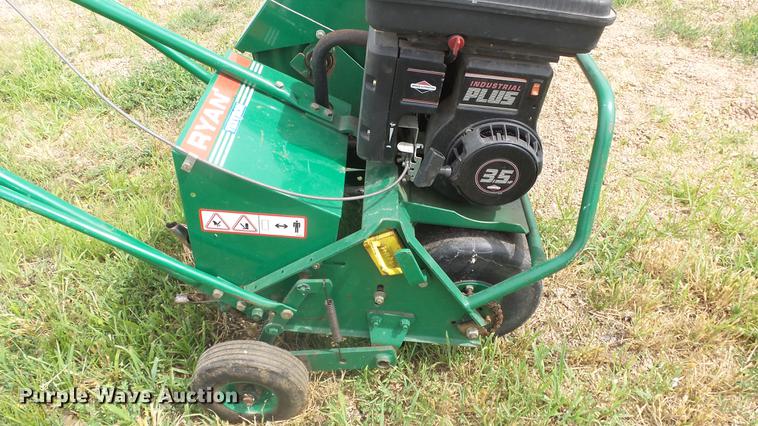image for item DE7153 Ryan Lawnaire IV aerator