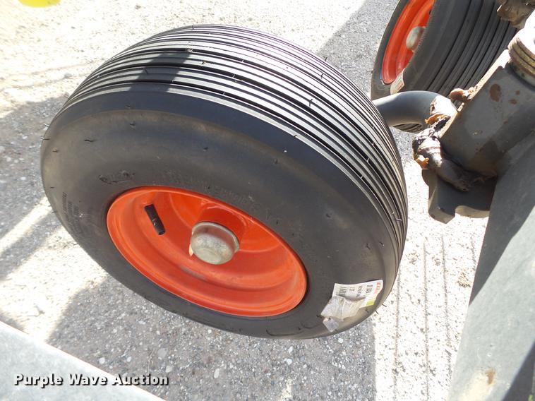 image for item EI9608 2015 Claas Liner 3600 hay rake