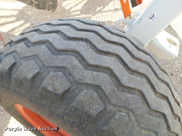 image for item EI9608 2015 Claas Liner 3600 hay rake