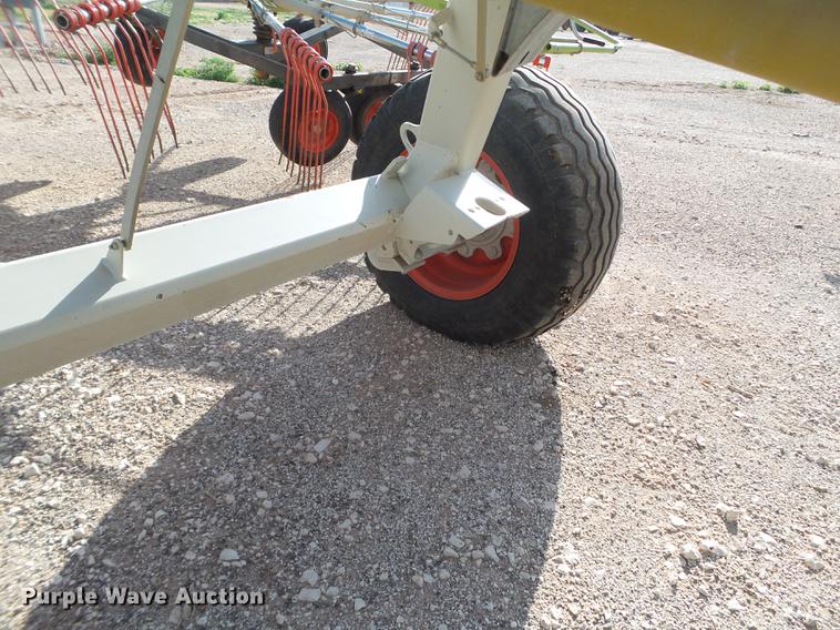 image for item EI9608 2015 Claas Liner 3600 hay rake