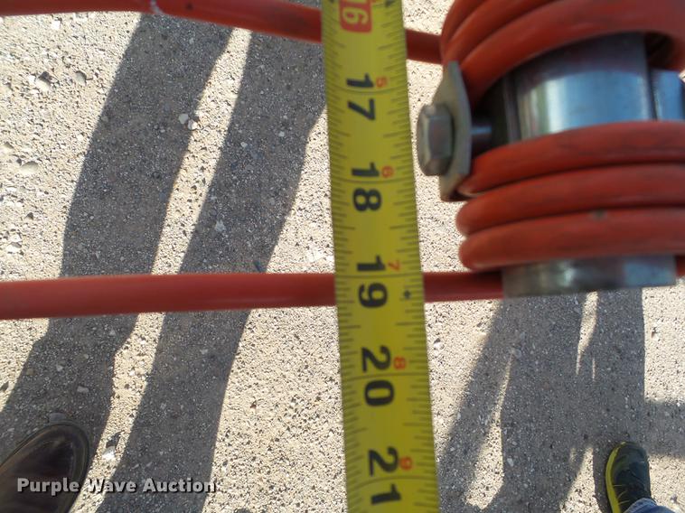 image for item EI9608 2015 Claas Liner 3600 hay rake