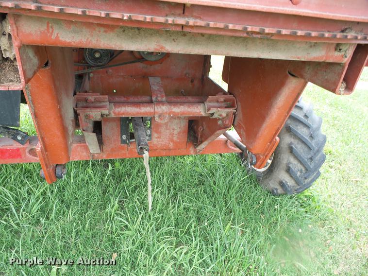 image for item EI9838 Hesston BP25 bale processor