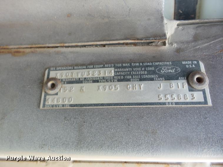 image for item EI9839 1974 Ford 9000 grain truck