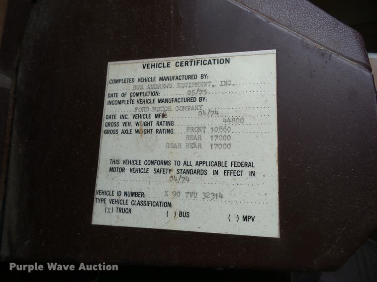 image for item EI9839 1974 Ford 9000 grain truck