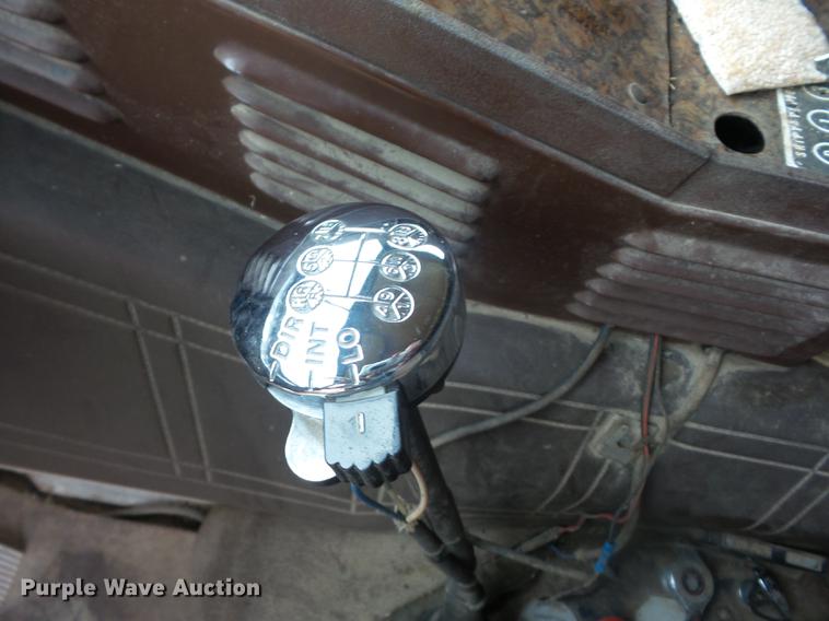 image for item EI9839 1974 Ford 9000 grain truck