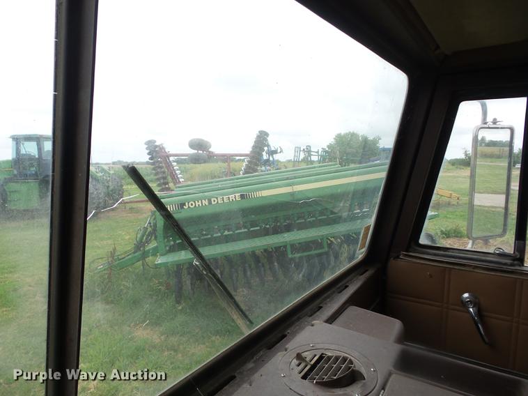 image for item EI9839 1974 Ford 9000 grain truck