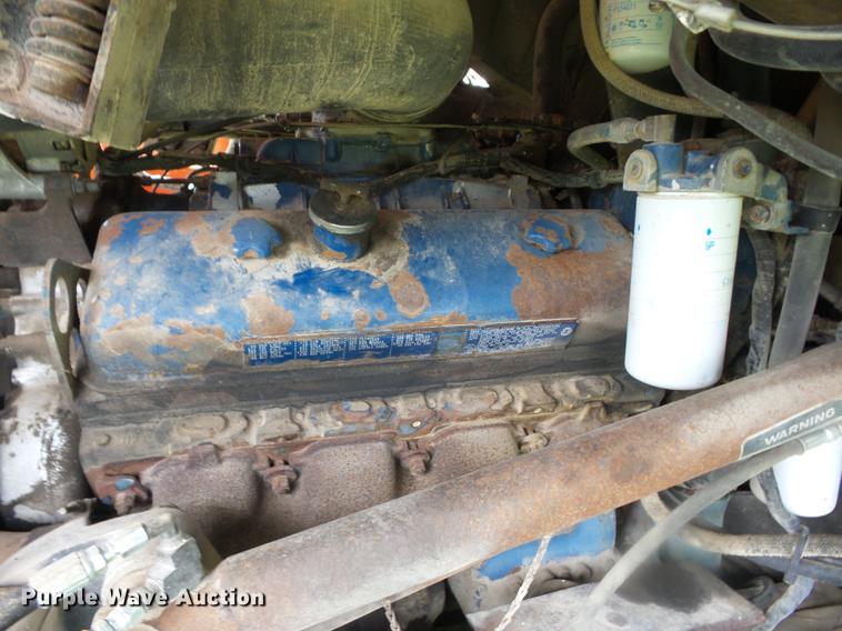 image for item EI9839 1974 Ford 9000 grain truck