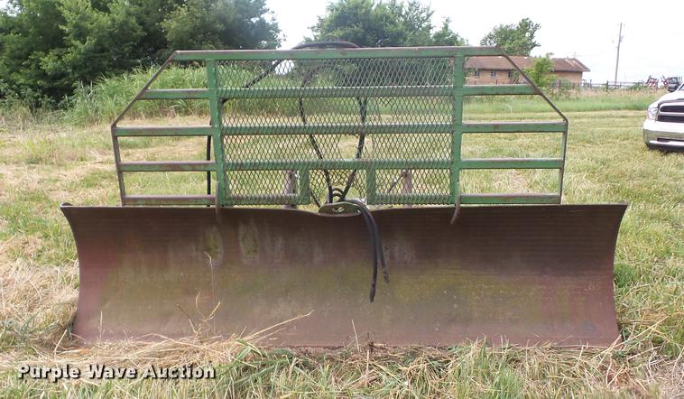 image for item EI9840 John Deere 534 dozer blade