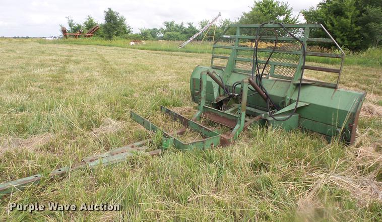 image for item EI9840 John Deere 534 dozer blade