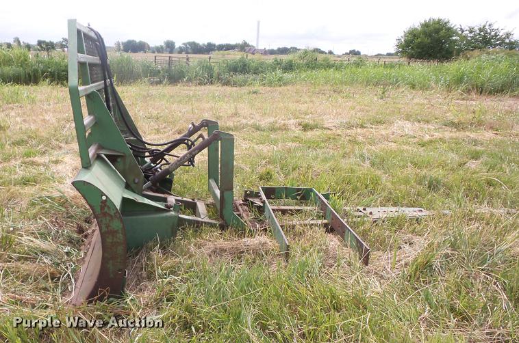 image for item EI9840 John Deere 534 dozer blade