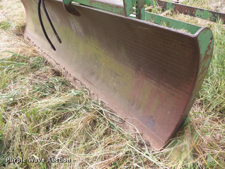 image for item EI9840 John Deere 534 dozer blade