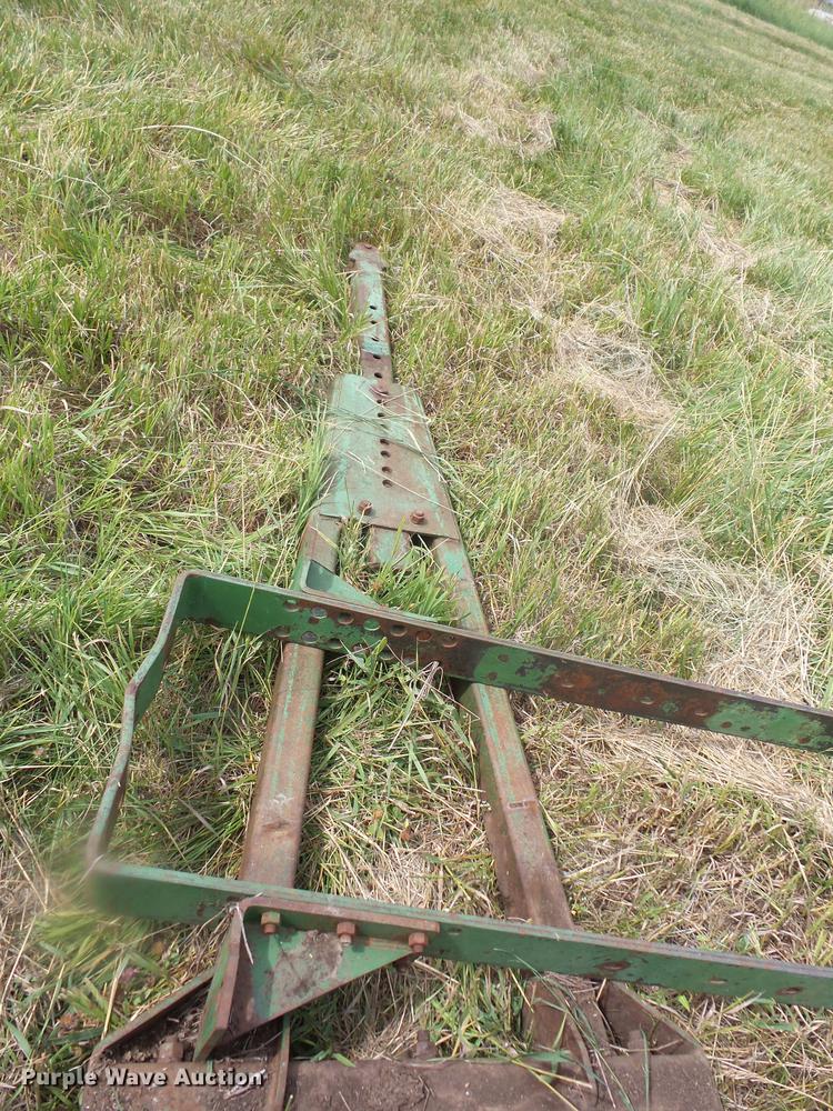 image for item EI9840 John Deere 534 dozer blade