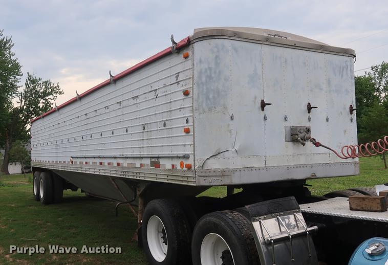 image for item EP9417 1974 Timpte double hopper bottom grain trailer