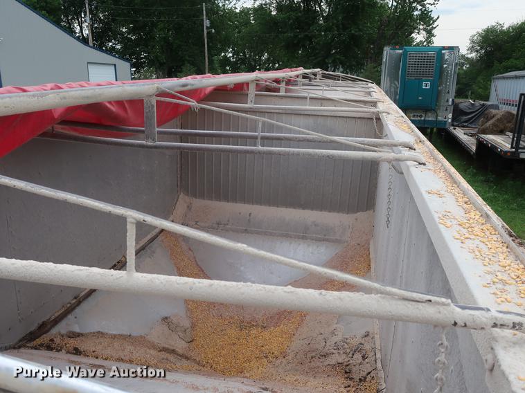 image for item EP9417 1974 Timpte double hopper bottom grain trailer