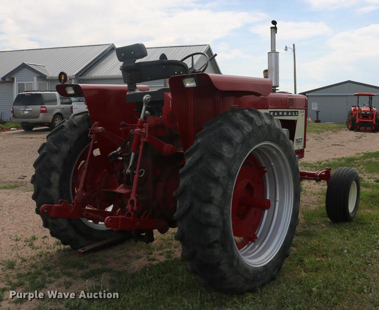 image for item EP9500 Farmall 706 tractor