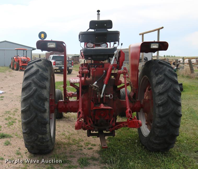 image for item EP9500 Farmall 706 tractor