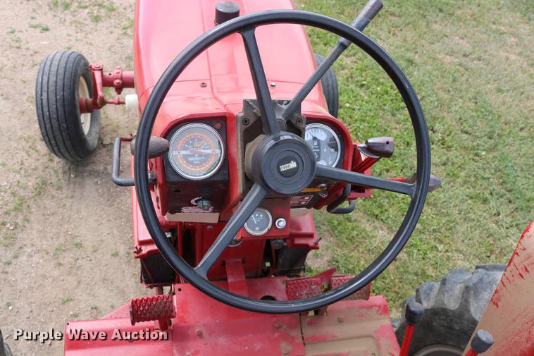 image for item EP9500 Farmall 706 tractor