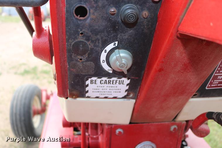 image for item EP9500 Farmall 706 tractor
