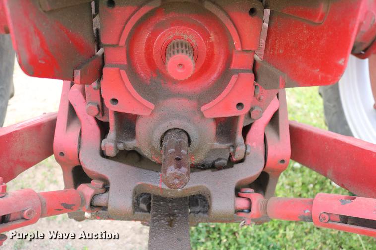 image for item EP9500 Farmall 706 tractor