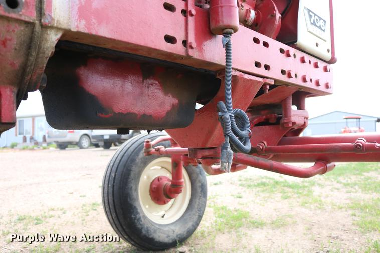 image for item EP9500 Farmall 706 tractor