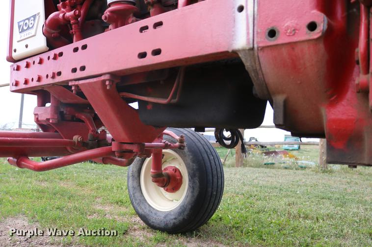 image for item EP9500 Farmall 706 tractor