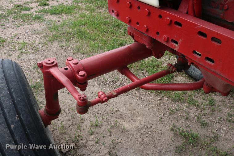 image for item EP9500 Farmall 706 tractor